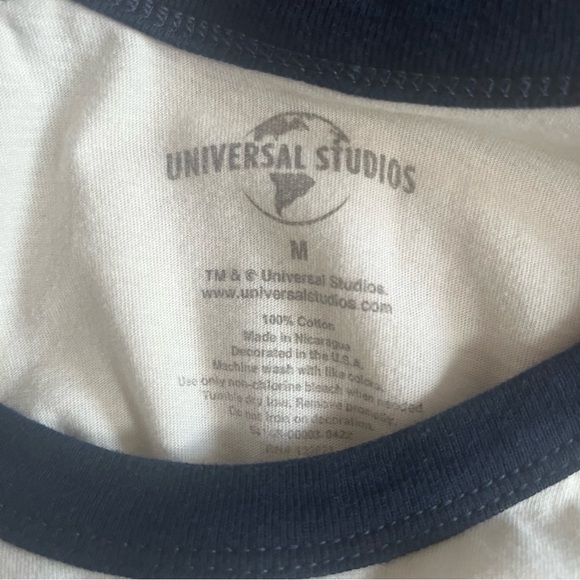 Universal Studios Graphic‎ Print Tshirt Size M - Picture 2 of 10
